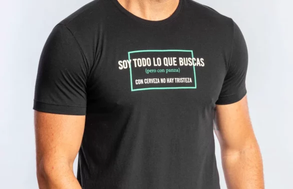 CAMISETA NO HAY TRISTEZA SERGIO K - PRETO